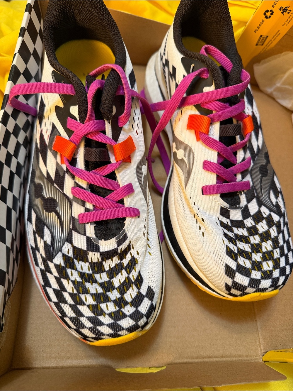 Saucony Endorphin Pro 2 Reverie Checkered Running Shoes US 7.5